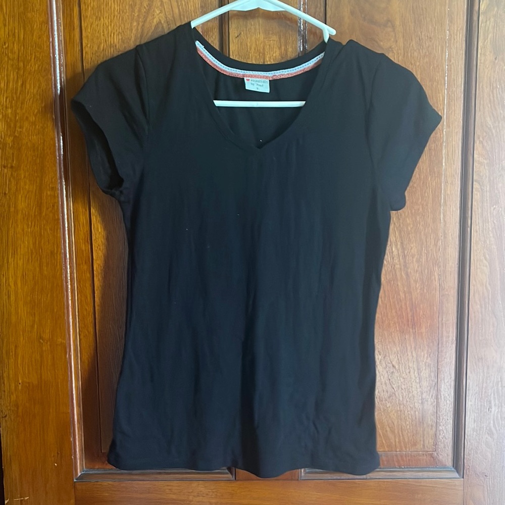 Black t shirt